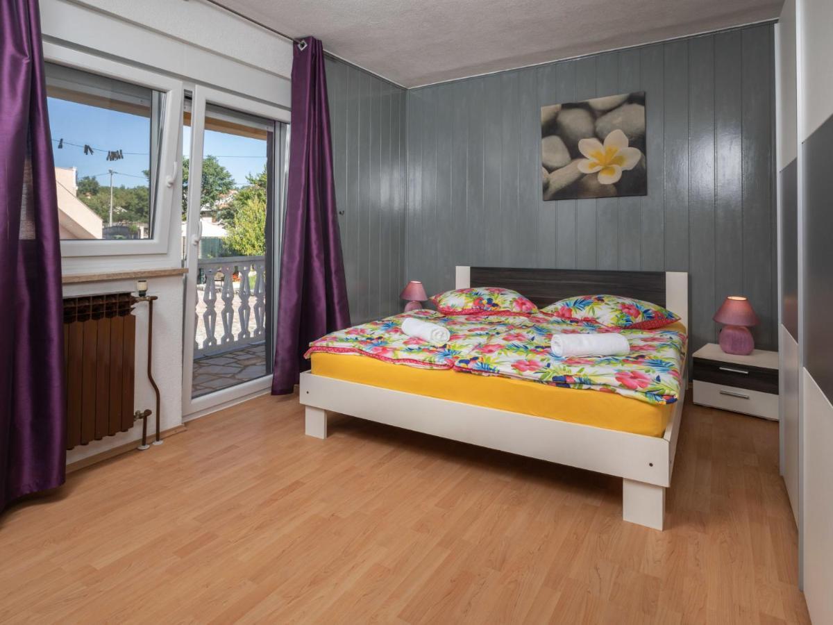 Holiday Home Lola - Lbn381 By Interhome ลาบิน ภายนอก รูปภาพ