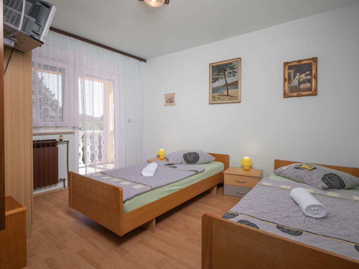 Holiday Home Lola - Lbn381 By Interhome ลาบิน ภายนอก รูปภาพ