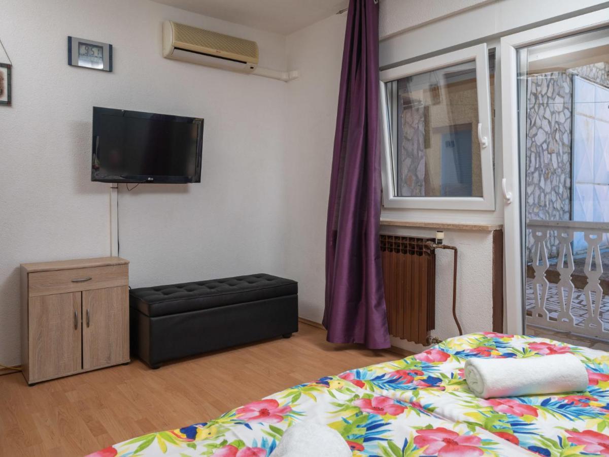 Holiday Home Lola - Lbn381 By Interhome ลาบิน ภายนอก รูปภาพ